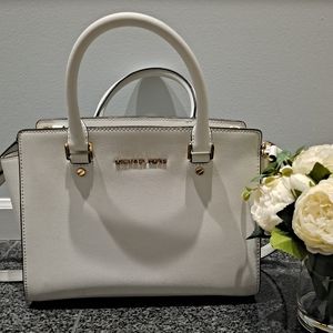 Used Michael Kors White Handbag
